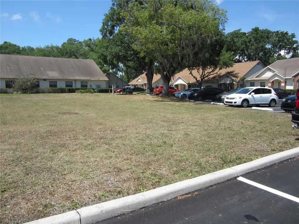 209 Crystal Grove Boulevard Lutz FL 33548