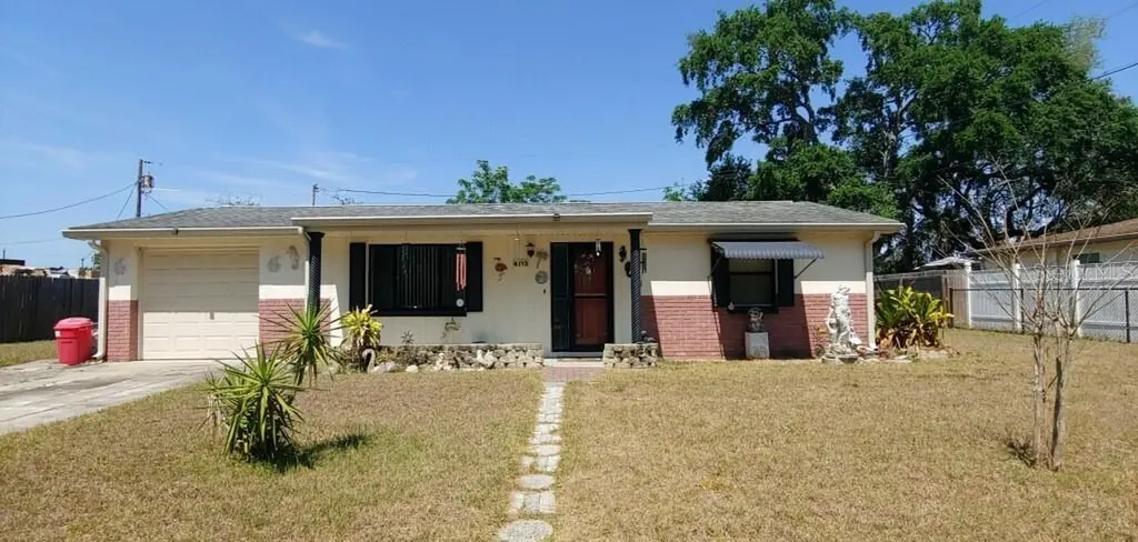 4713 Longwood Avenue Holiday FL 34690