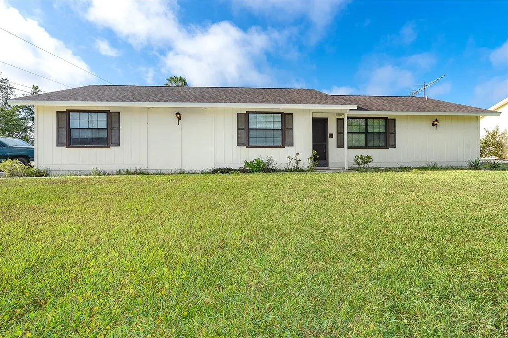 9379 Heartwellville Avenue Englewood FL 34224