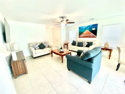 1096 Papaya Circle Davenport FL 33897