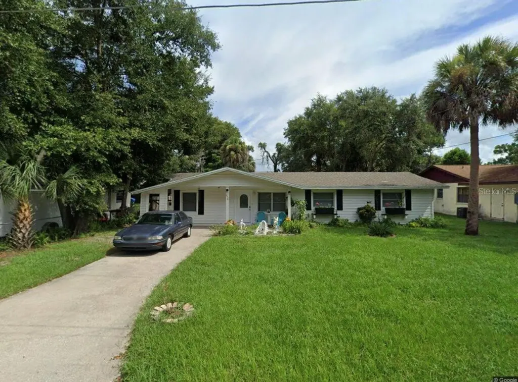 6737 Fern Circle Leesburg FL 34748