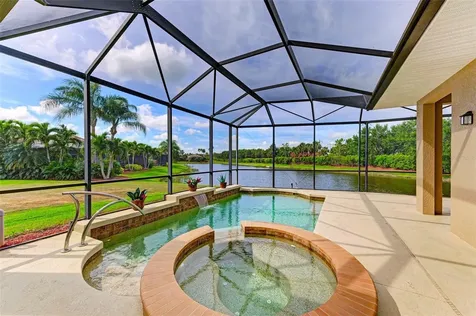 526 Grand Preserve Cove Bradenton FL 34212