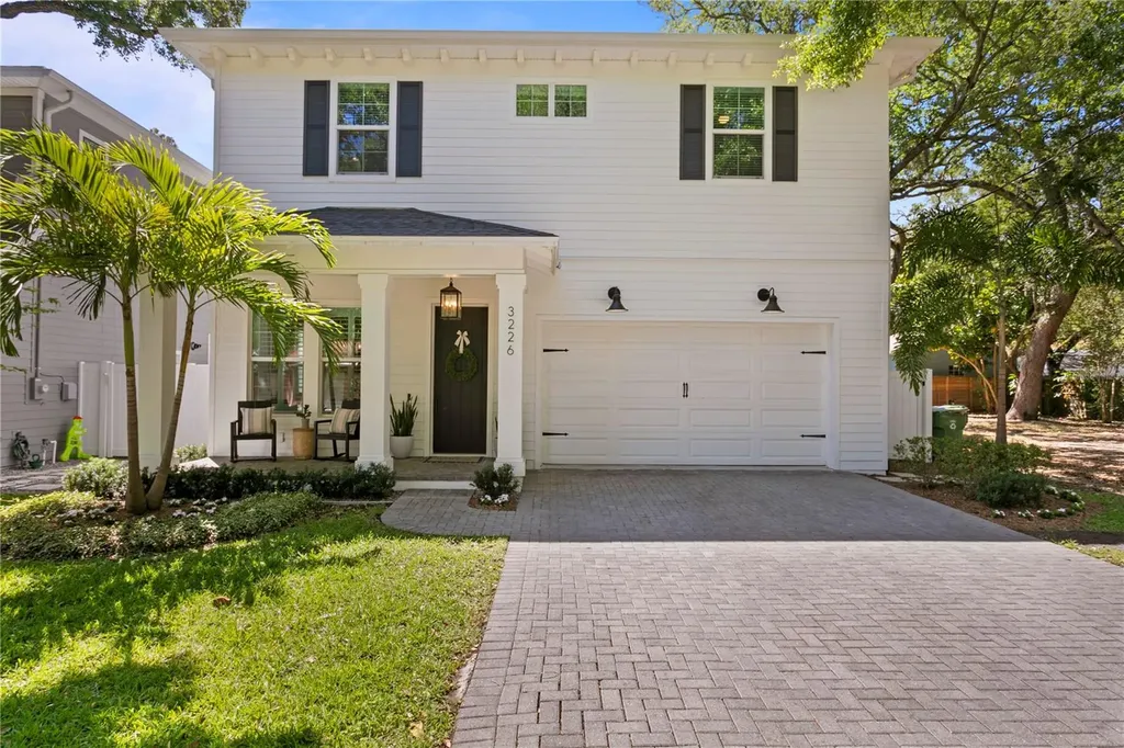 3226 W Oakellar Avenue Tampa FL 33611