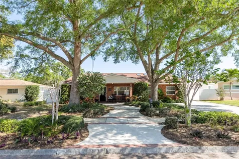 6657 Bougainvilla Avenue S St Petersburg FL 33707