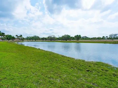 396014400 Venice FL 34292