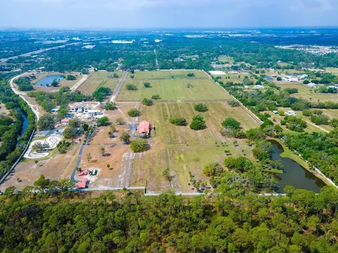 396014400 Venice FL 34292