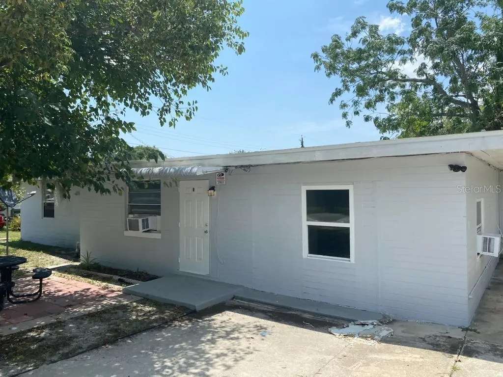 552 Fairmount Road Daytona Beach FL 32114