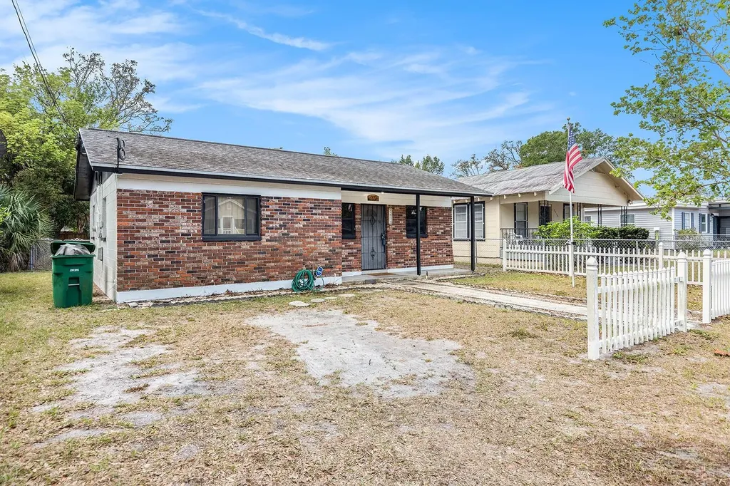 2514 W South Avenue Tampa FL 33614