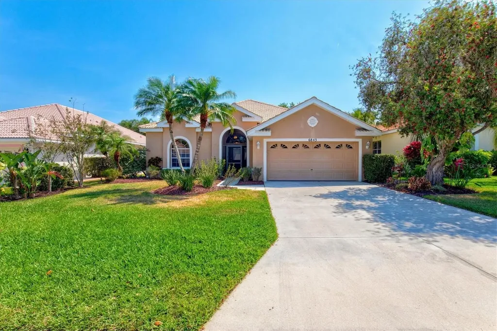6843 Winslow Street Sarasota FL 34243
