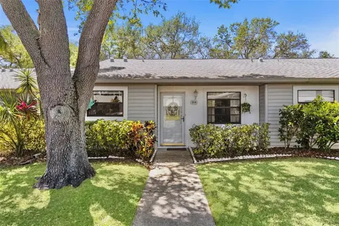 214 Somerset Circle N Dunedin FL 34698