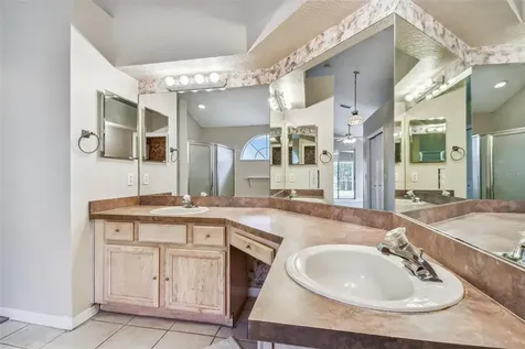 16413 Lake Heather Drive Tampa FL 33618
