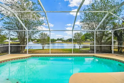 16413 Lake Heather Drive Tampa FL 33618