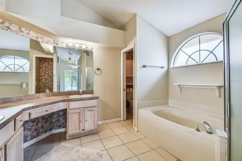 16413 Lake Heather Drive Tampa FL 33618