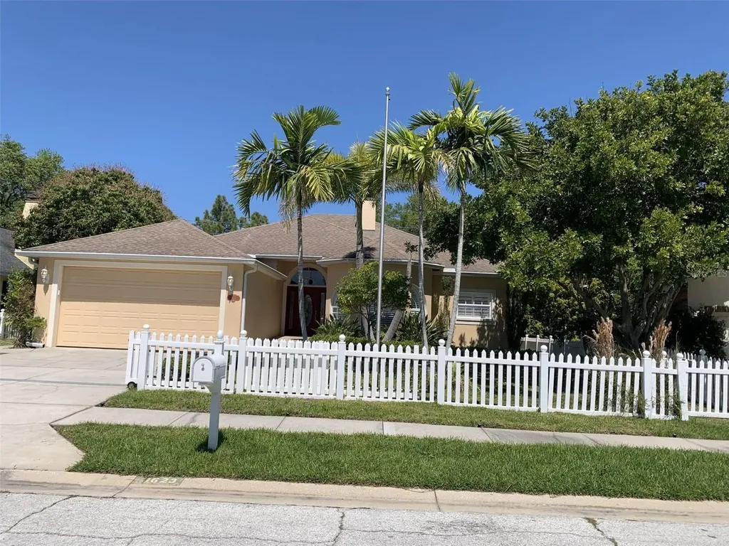 9623 62nd Avenue N St Petersburg FL 33708
