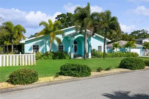 7960 Country Club Road N St Petersburg FL 33710