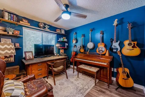 3527 Saltlake Court Orlando FL 32810