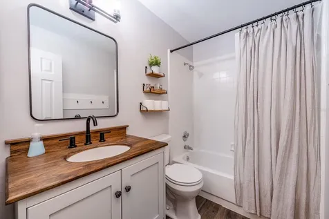 3527 Saltlake Court Orlando FL 32810