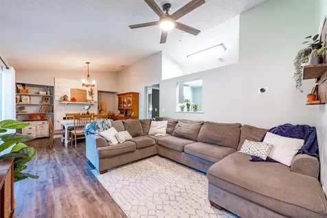 3527 Saltlake Court Orlando FL 32810