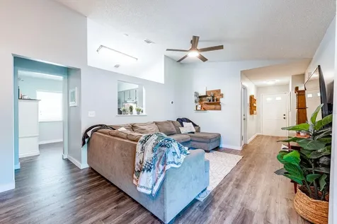 3527 Saltlake Court Orlando FL 32810