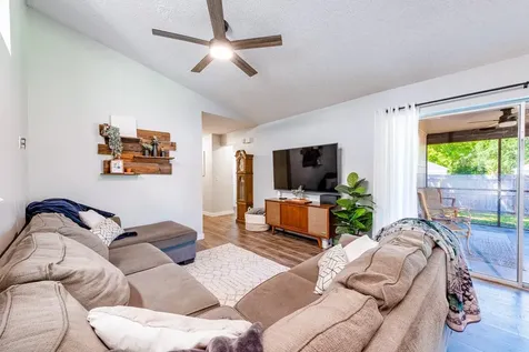 3527 Saltlake Court Orlando FL 32810