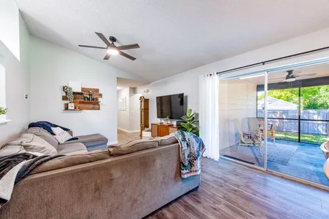 3527 Saltlake Court Orlando FL 32810