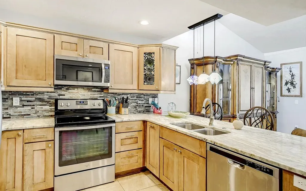 1633 Boathouse Circle Sarasota FL 34231