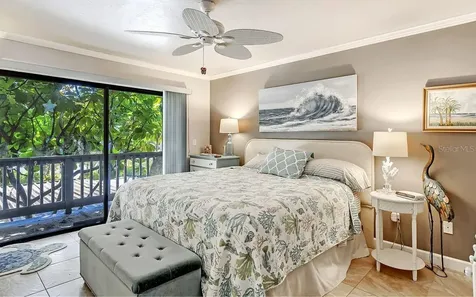 1633 Boathouse Circle Sarasota FL 34231