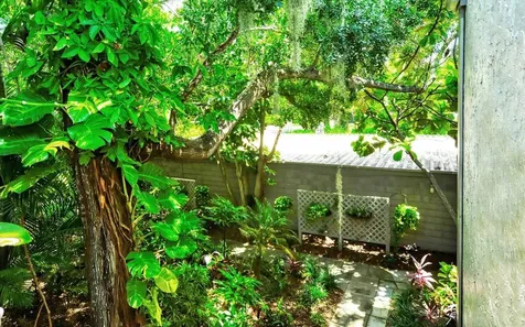 1633 Boathouse Circle Sarasota FL 34231