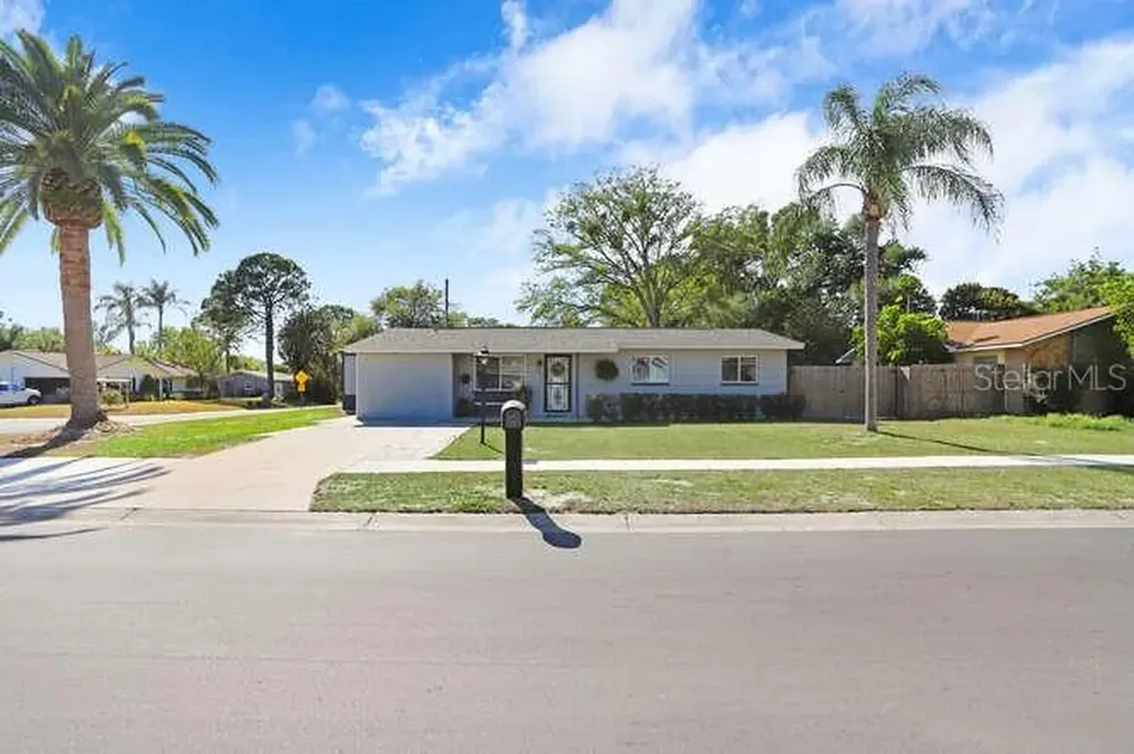 1978 Hyvue Drive Clearwater FL 33763