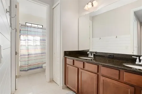 10317 Henbury Street Orlando FL 32832