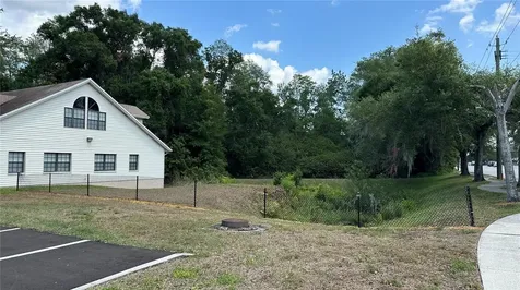 209 Crystal Grove Boulevard Lutz FL 33548