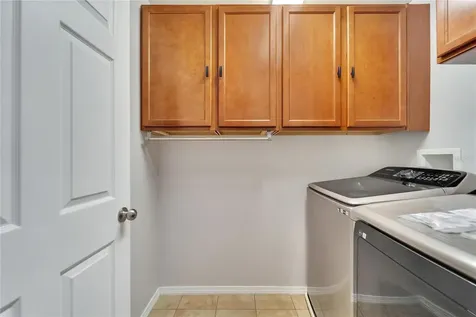 5053 White Sanderling Court Tampa FL 33619