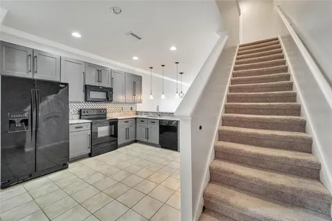 5053 White Sanderling Court Tampa FL 33619