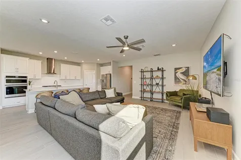 13714 Saw Palm Creek Trail Bradenton FL 34211