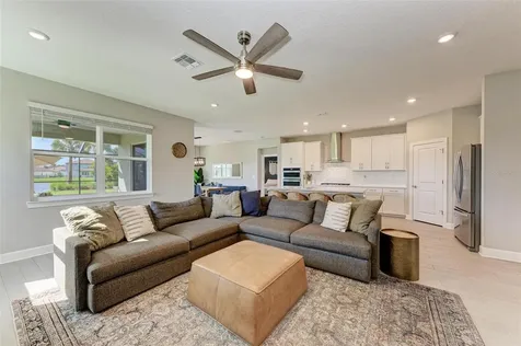 13714 Saw Palm Creek Trail Bradenton FL 34211