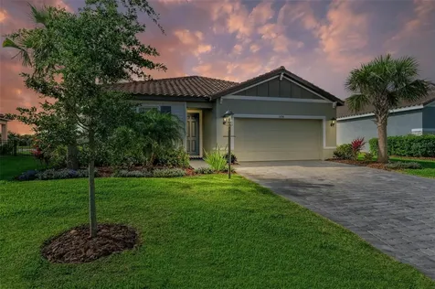 13714 Saw Palm Creek Trail Bradenton FL 34211