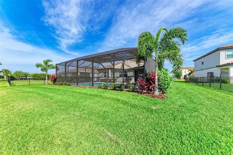 13714 Saw Palm Creek Trail Bradenton FL 34211
