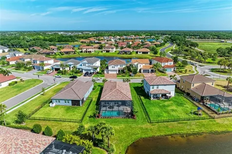 13714 Saw Palm Creek Trail Bradenton FL 34211