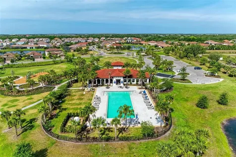 13714 Saw Palm Creek Trail Bradenton FL 34211