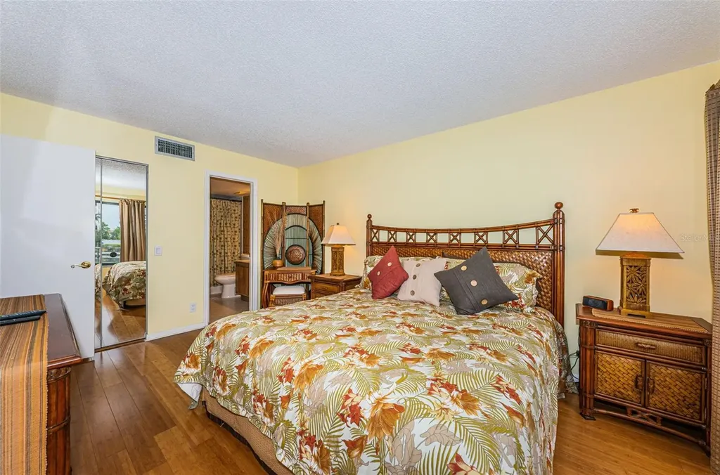 6281 Bahia Del Mar Boulevard St Petersburg FL 33715