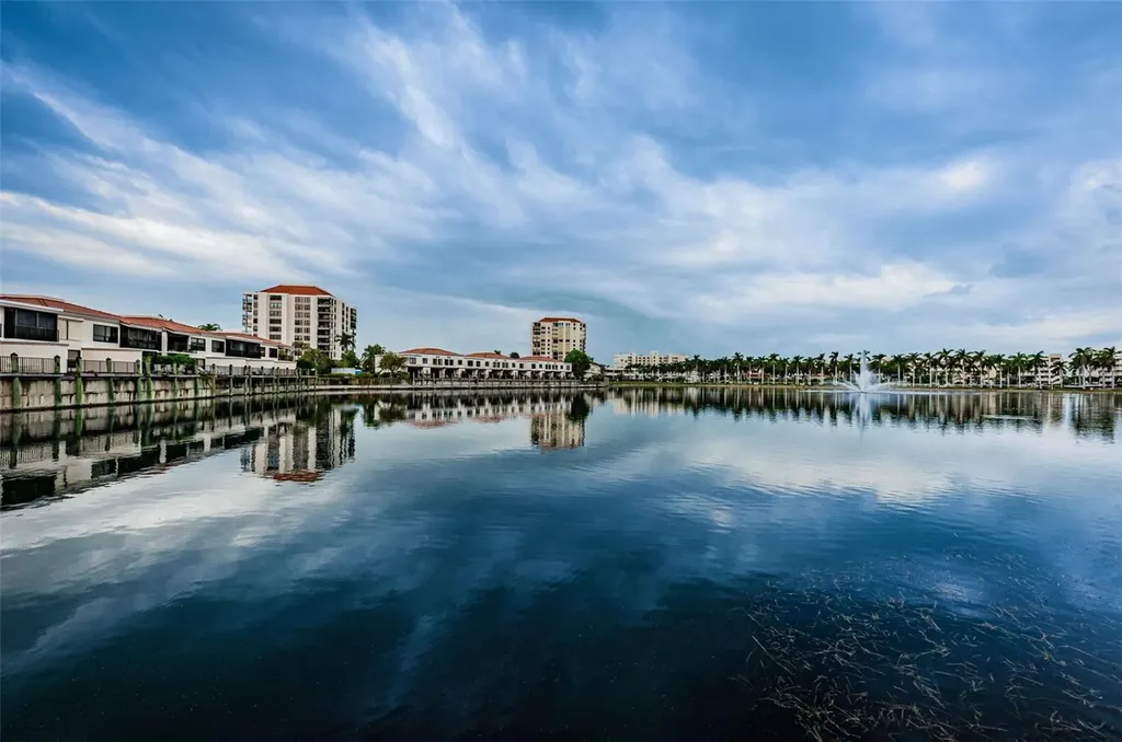 6281 Bahia Del Mar Boulevard St Petersburg FL 33715