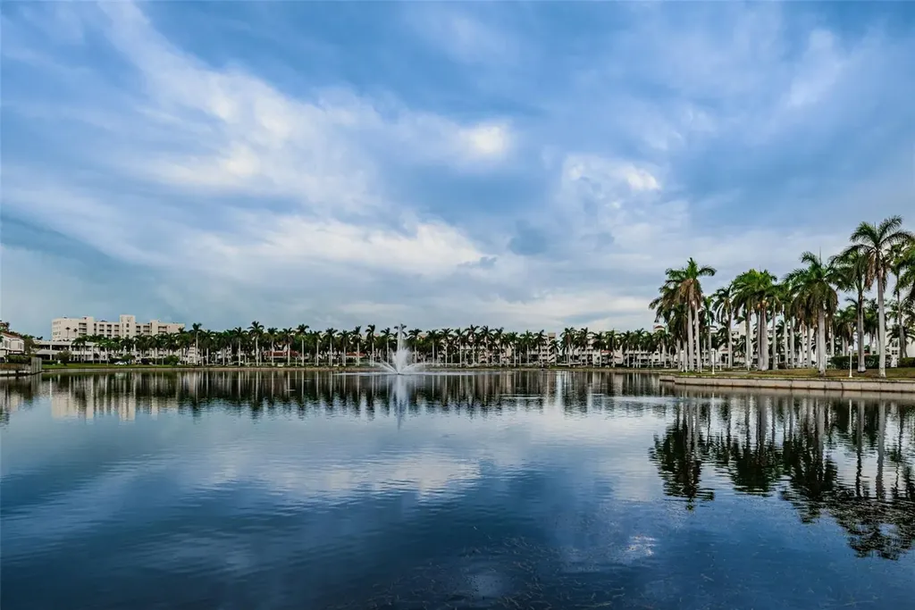 6281 Bahia Del Mar Boulevard St Petersburg FL 33715