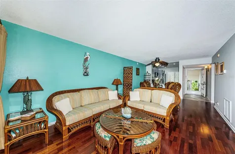 6281 Bahia Del Mar Boulevard St Petersburg FL 33715