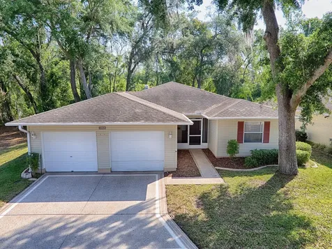 32628 Oak Park Drive Leesburg FL 34748