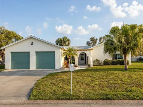 401 Pineview Drive Venice FL 34293
