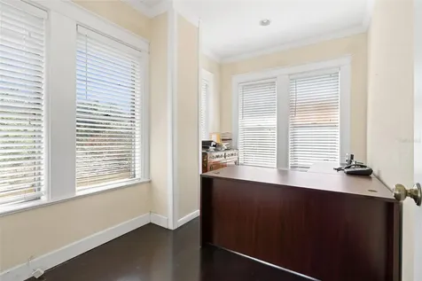 1902 W Cass Street Tampa FL 33606