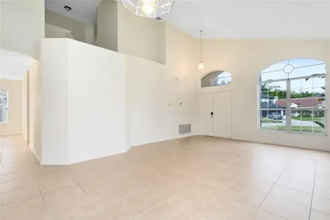 901 Maple Creek Drive Orlando FL 32828