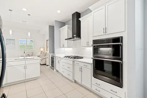 430 Whistler Glen Bradenton FL 34212