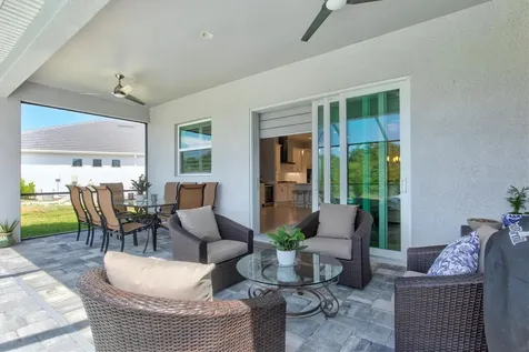 430 Whistler Glen Bradenton FL 34212