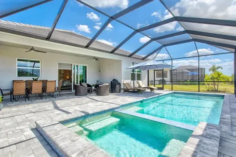 430 Whistler Glen Bradenton FL 34212
